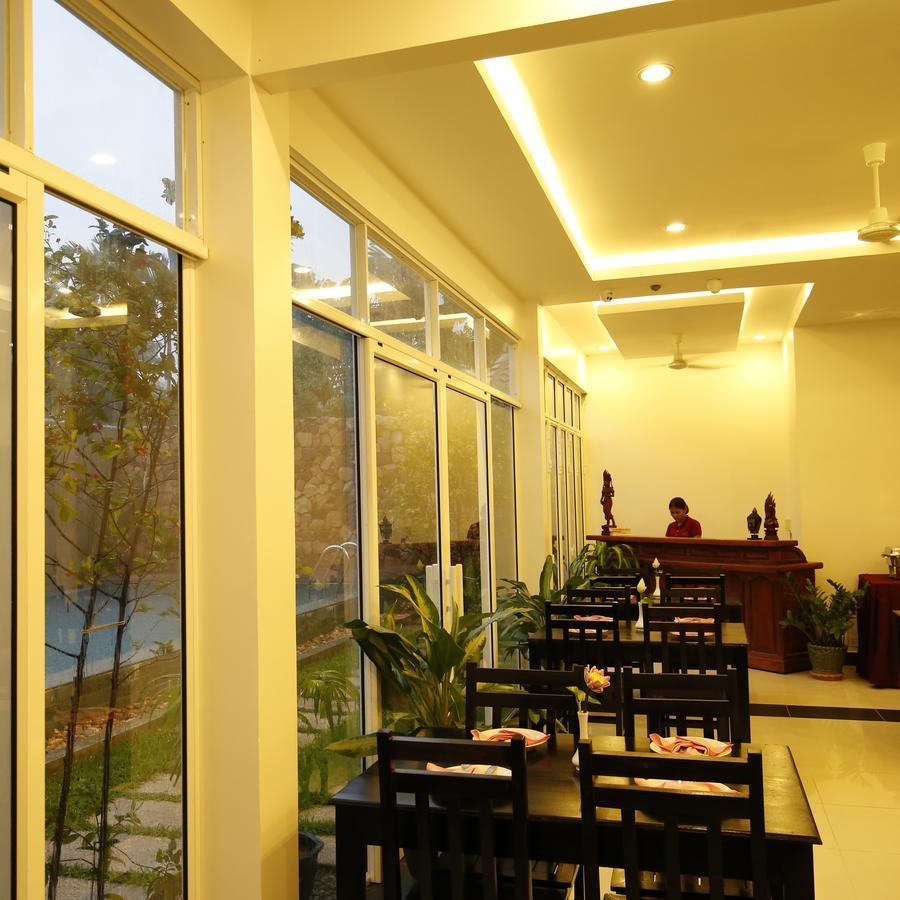 Holy Angkor Deluxe Hotel Siem Reap Exterior photo