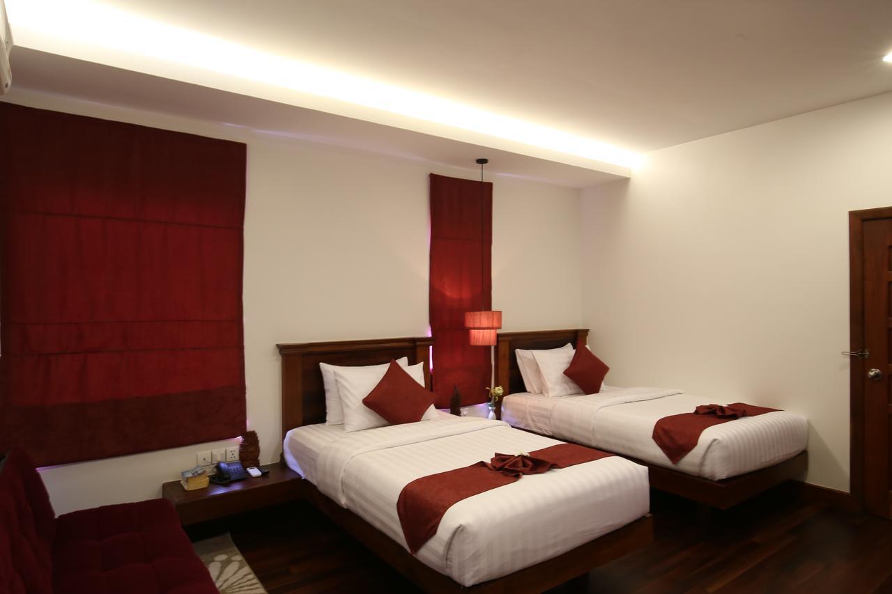 Holy Angkor Deluxe Hotel Siem Reap Exterior photo