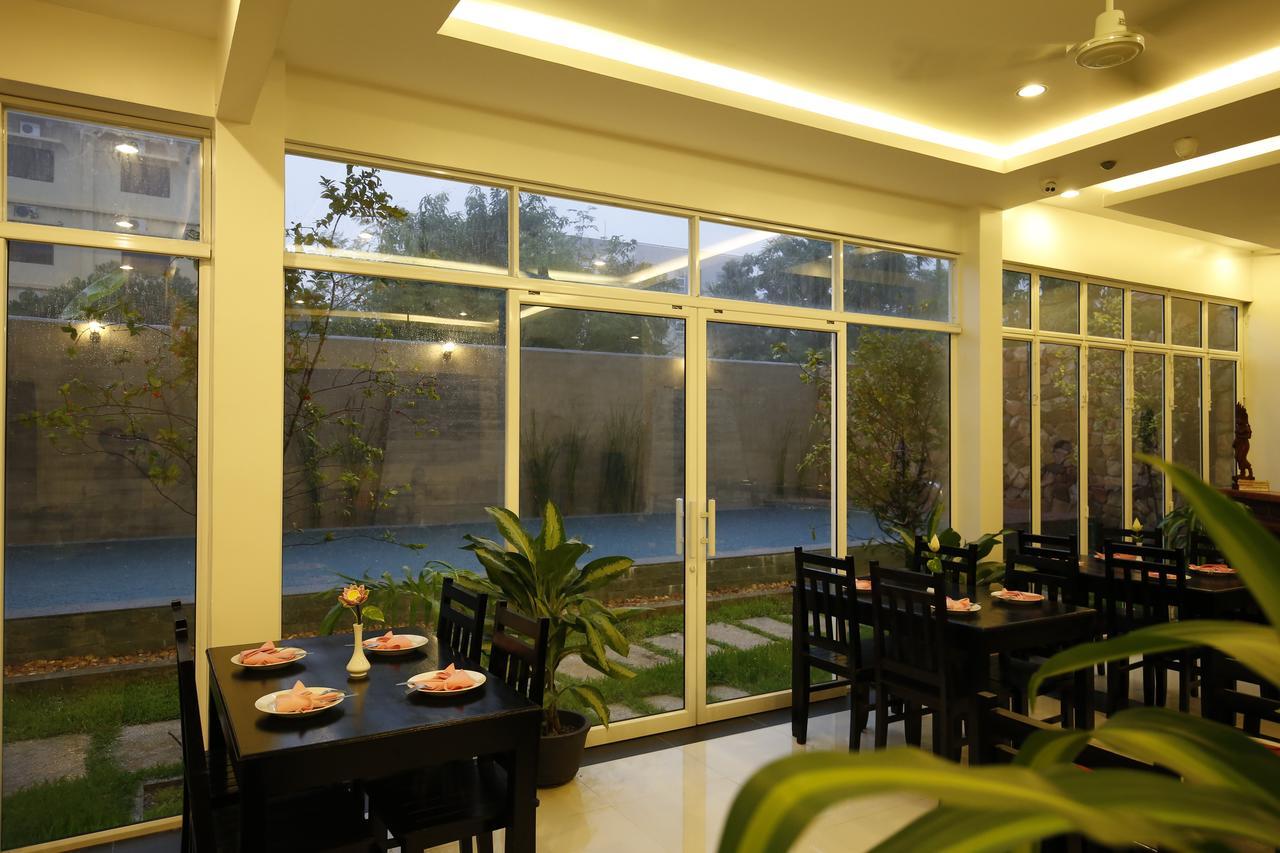 Holy Angkor Deluxe Hotel Siem Reap Exterior photo