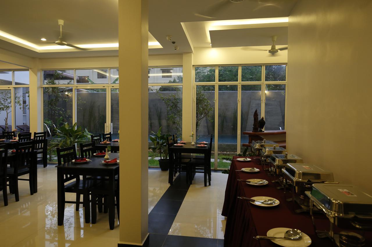 Holy Angkor Deluxe Hotel Siem Reap Exterior photo