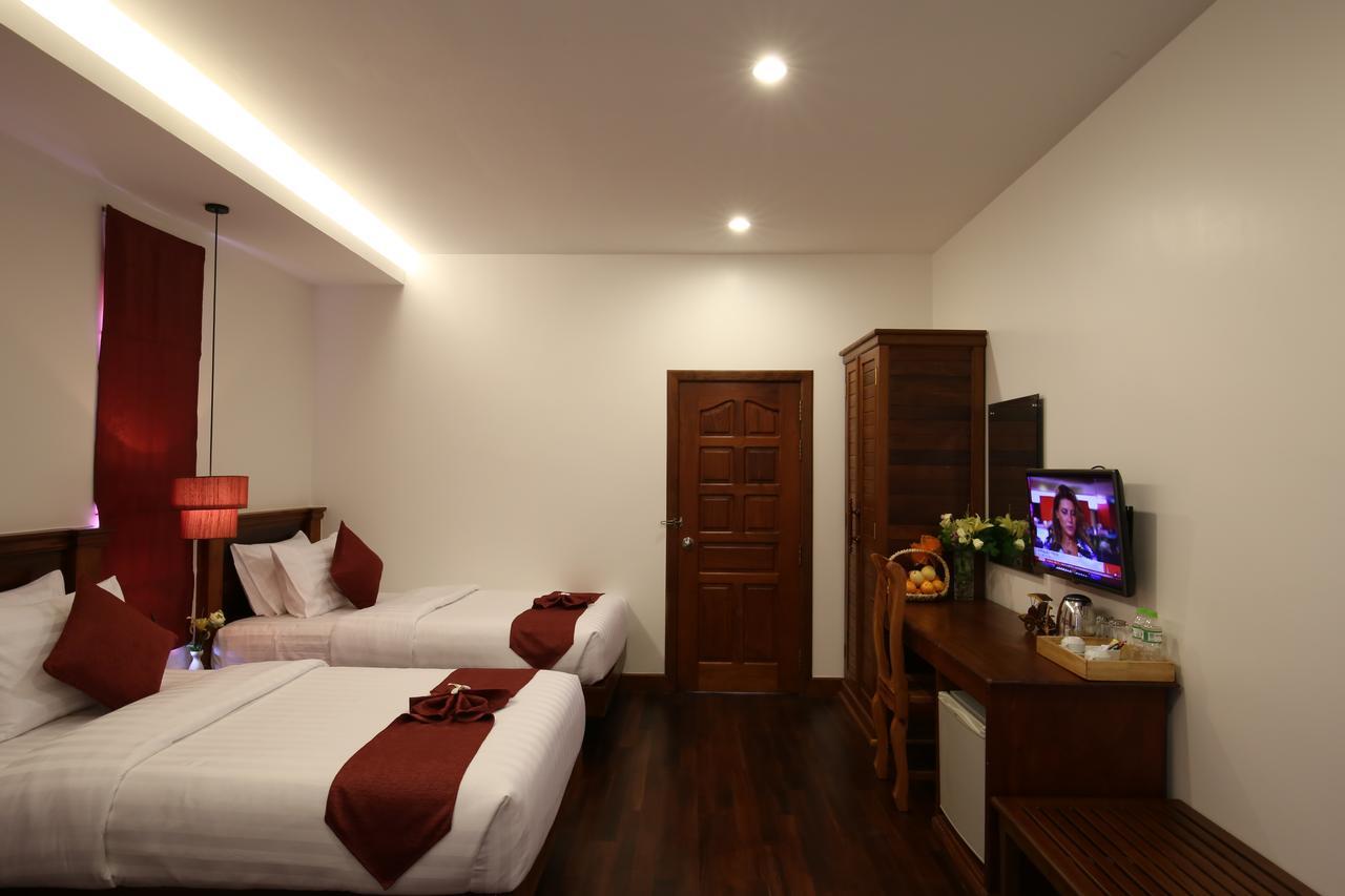 Holy Angkor Deluxe Hotel Siem Reap Exterior photo
