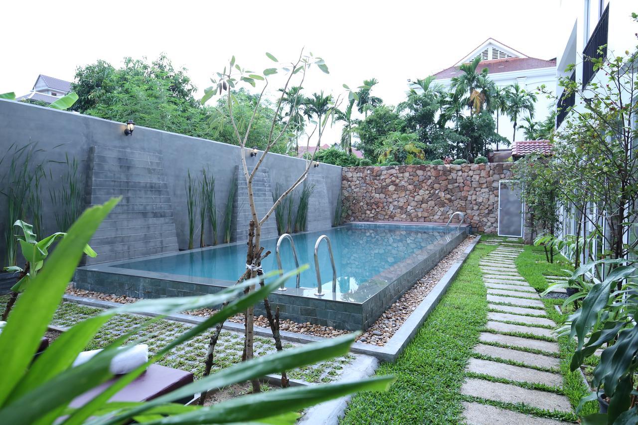 Holy Angkor Deluxe Hotel Siem Reap Exterior photo